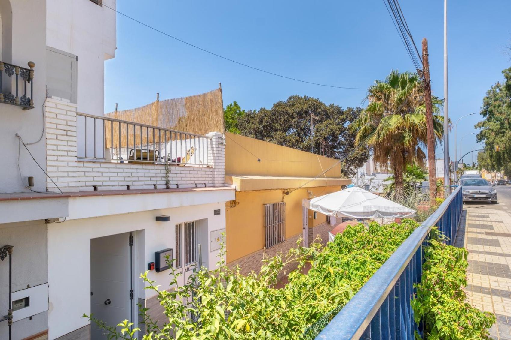 Apartamento En La Playa Con Terraza Malaga Exterior photo